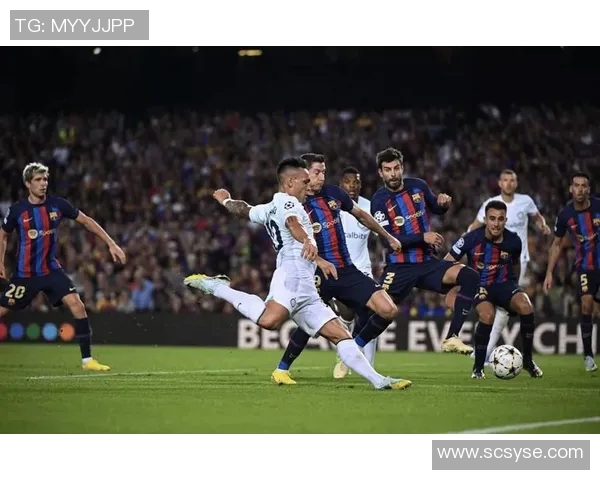 拜仁与巴萨巅峰对决央视解说全程回顾精彩瞬间与战术分析